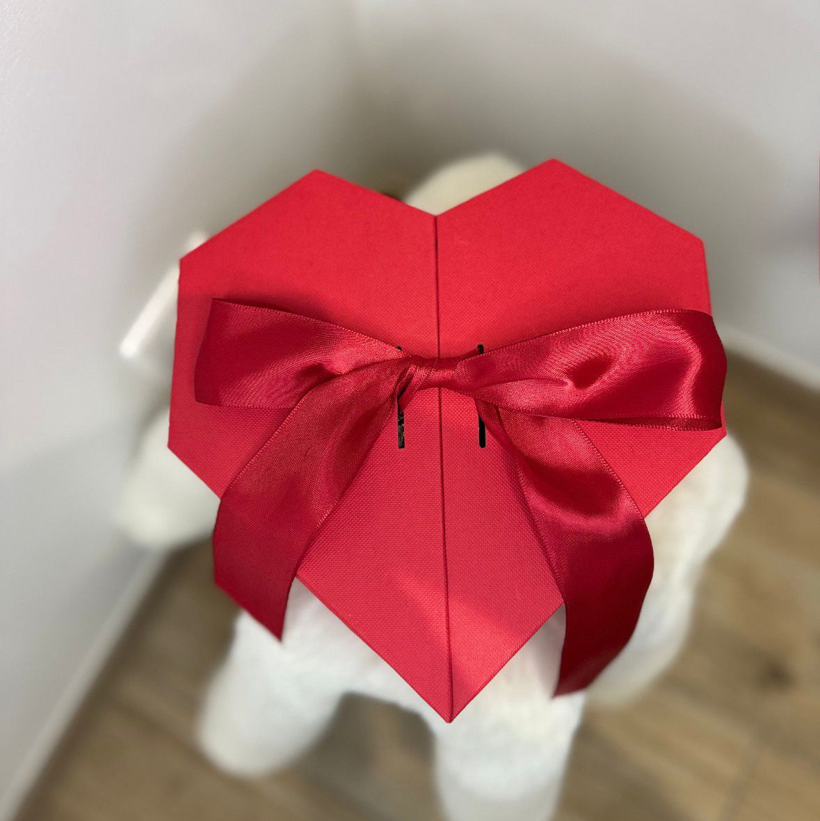 Box Gourmande en Cœur Roses Éternelles & Ferrero Rocher