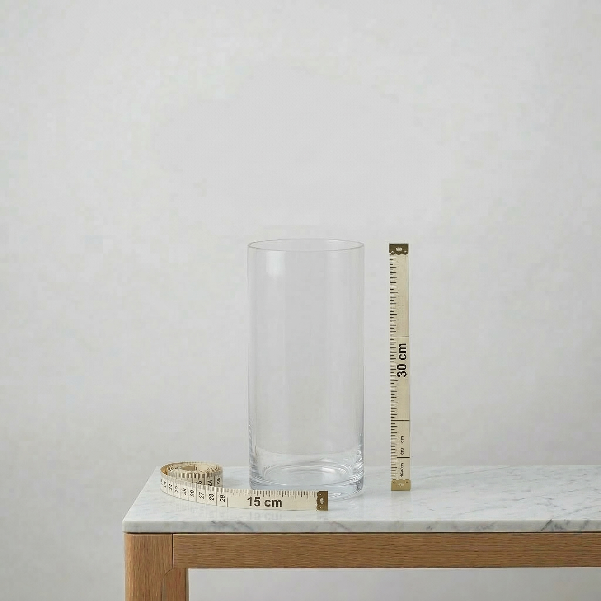 Vase Transparent 15x30cm – Format Standard (10 à 45 roses) Image principale du produit